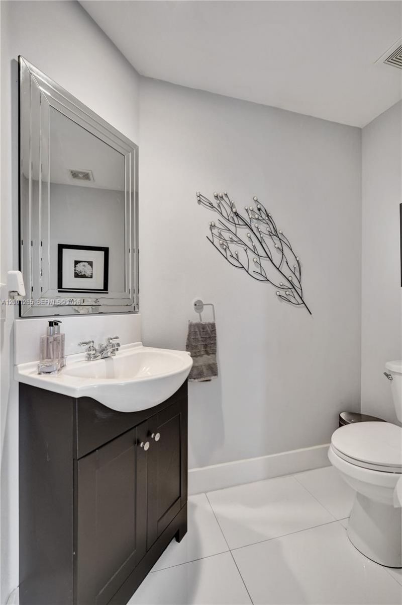 1445 NW 143rd Ave, Pembroke Pines, FL 33028 Photo