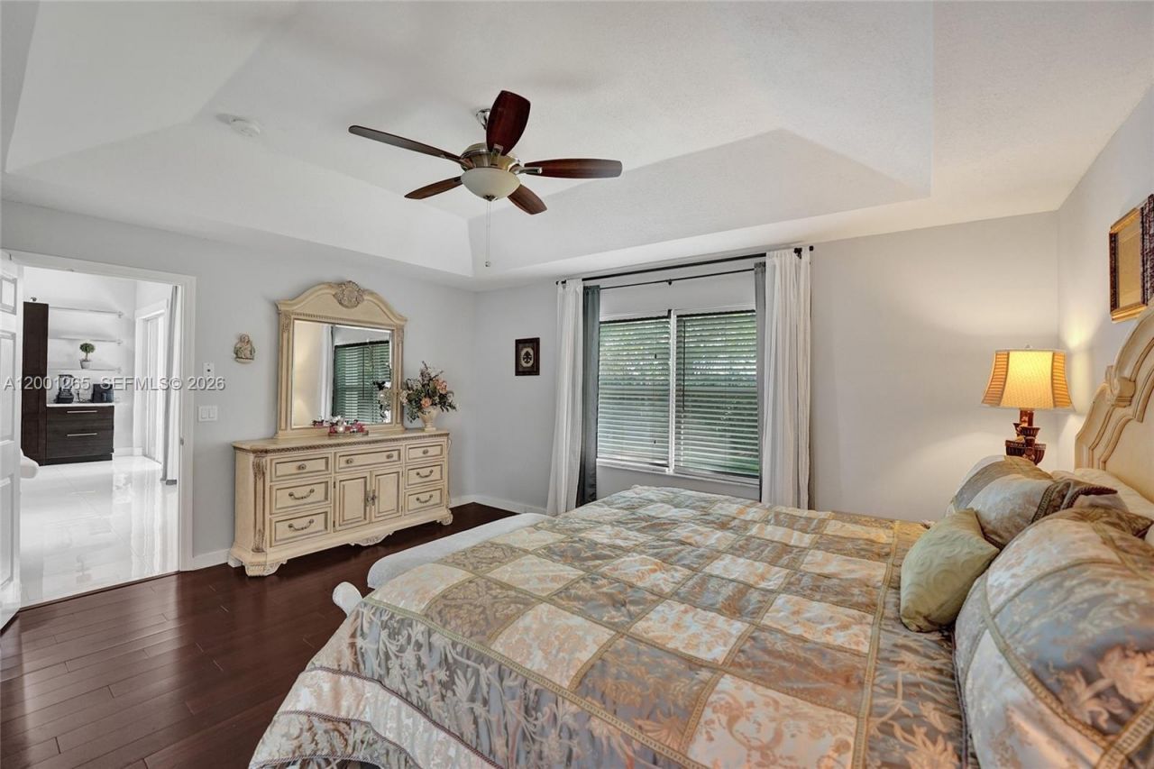 1445 NW 143rd Ave, Pembroke Pines, FL 33028 Photo