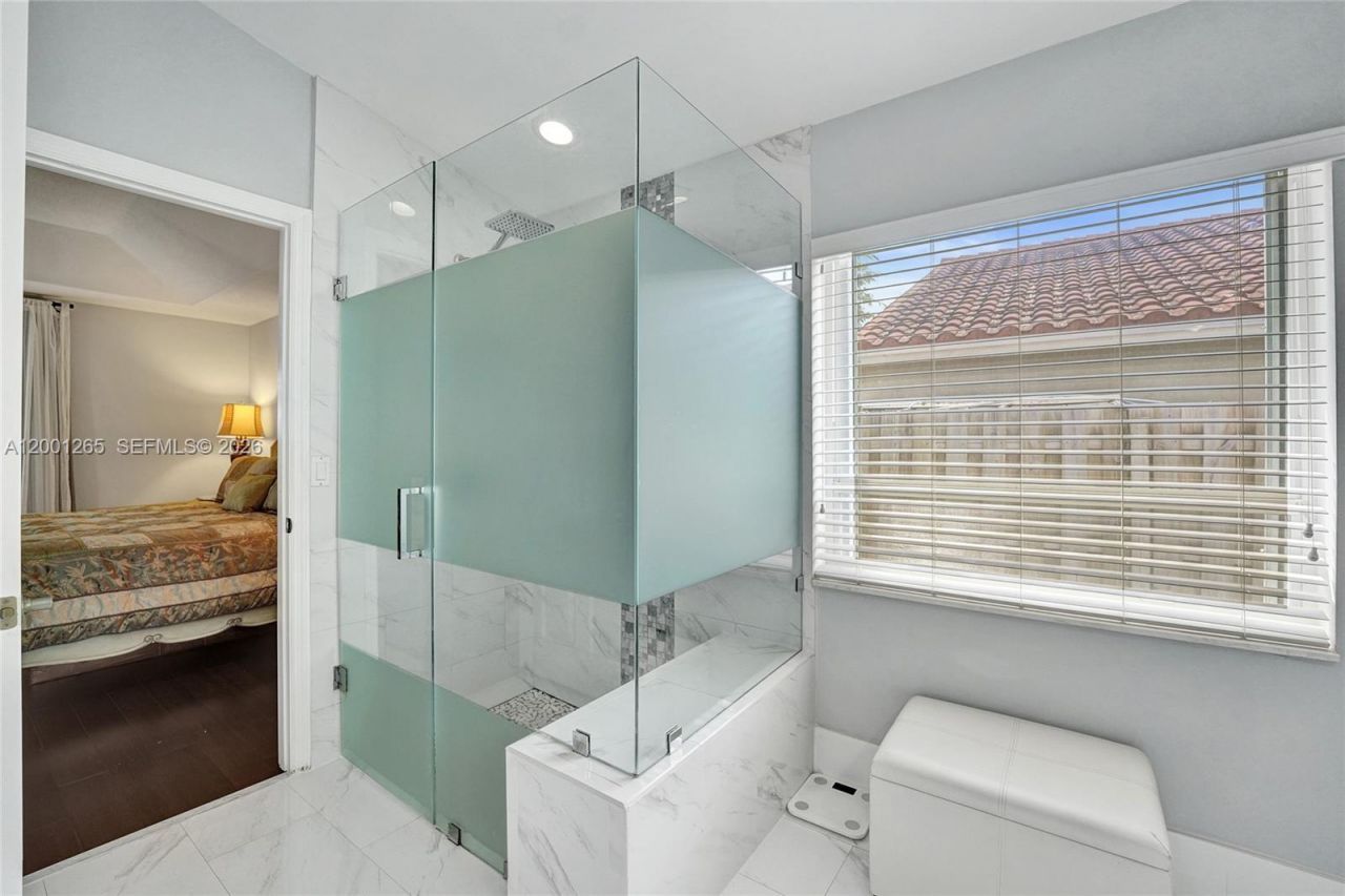 1445 NW 143rd Ave, Pembroke Pines, FL 33028 Photo