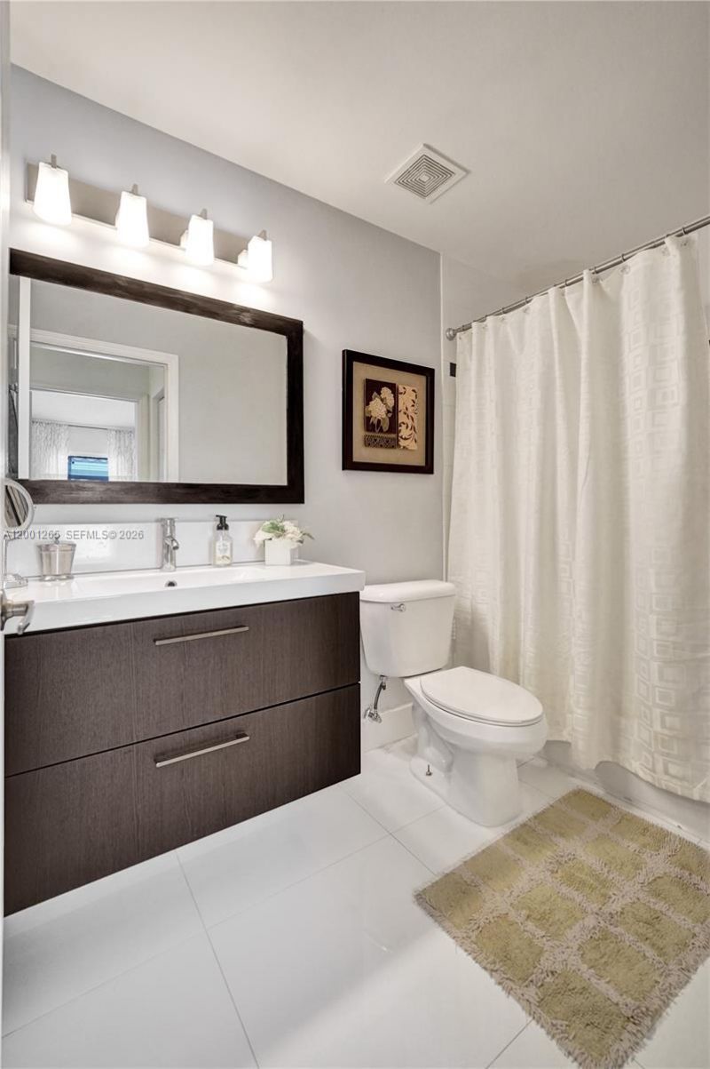 1445 NW 143rd Ave, Pembroke Pines, FL 33028 Photo