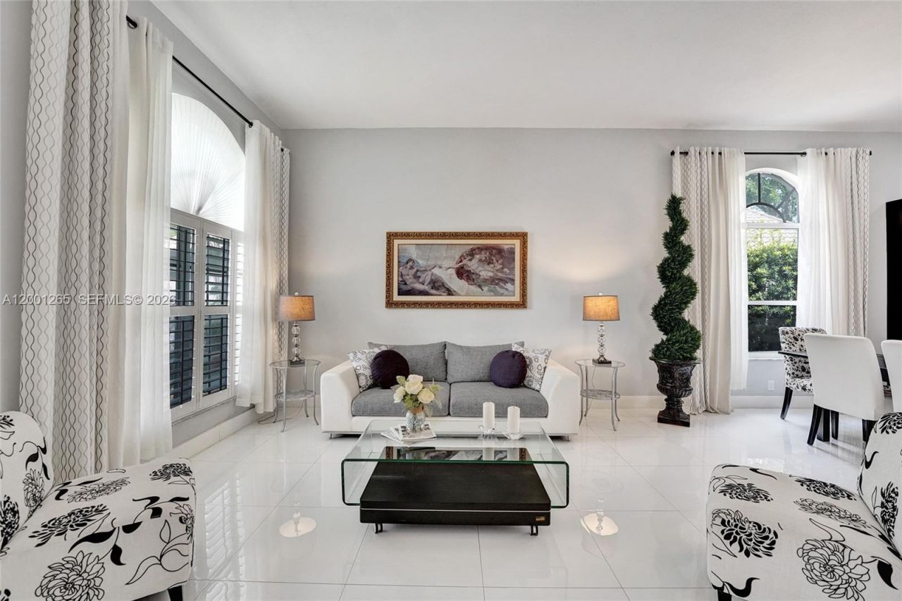 1445 NW 143rd Ave, Pembroke Pines, FL 33028 Photo