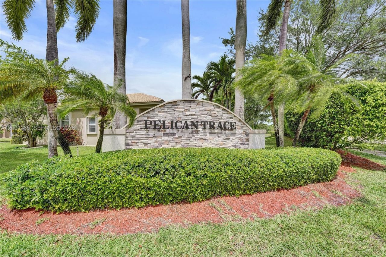 1445 NW 143rd Ave, Pembroke Pines, FL 33028 Photo