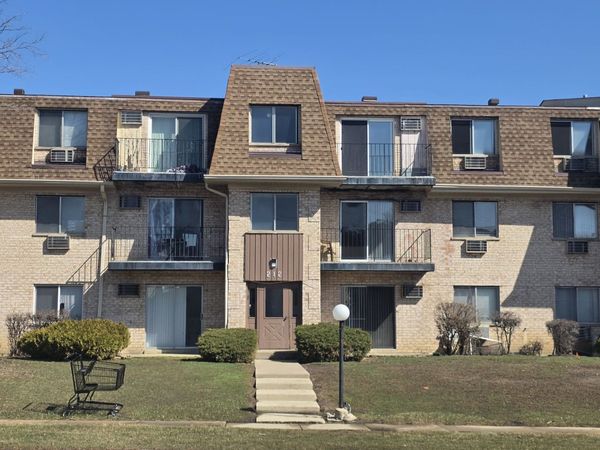 212 Shorewood Drive , Unit 2D, Glendale Heights, IL 60139