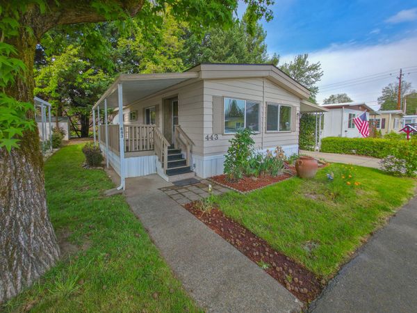 443 Ashwood Drive, Grants Pass, OR 97526