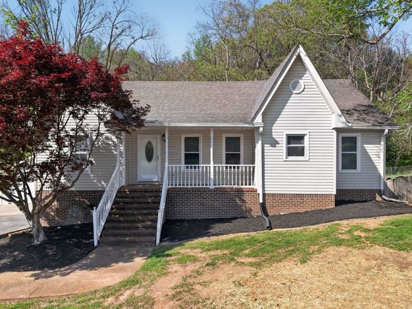 217 Timberlake Dr, Springfield, TN 37172