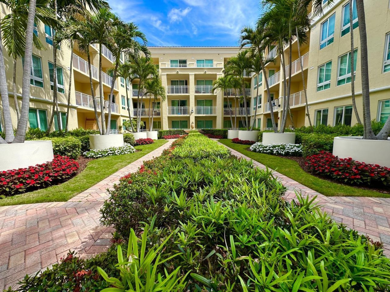 7350 SW 89th Street, Unit 2102s, Miami, FL 33156 Photo