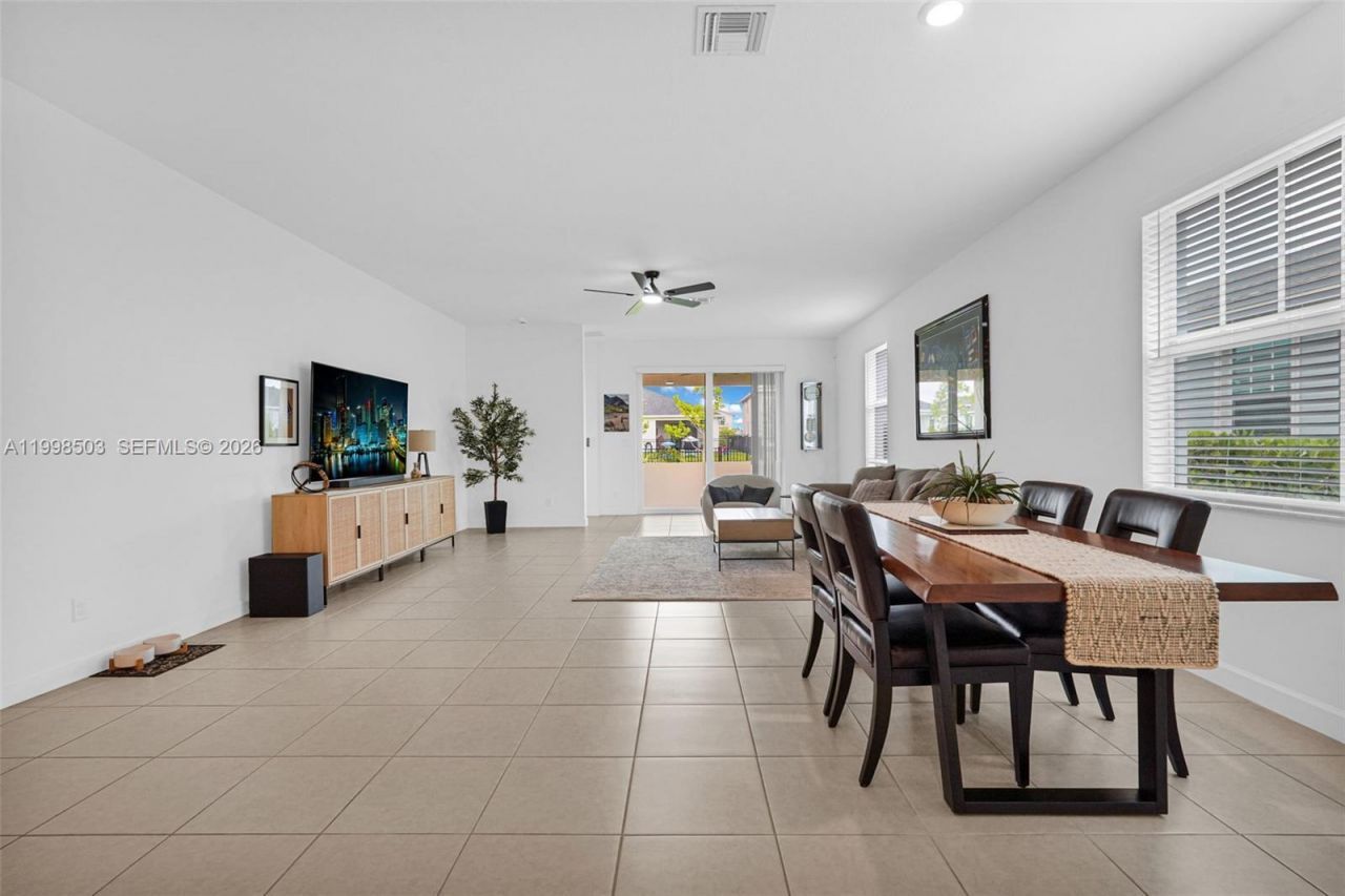 1368 Haywagon Trl, Loxahatchee, FL 33470 Photo