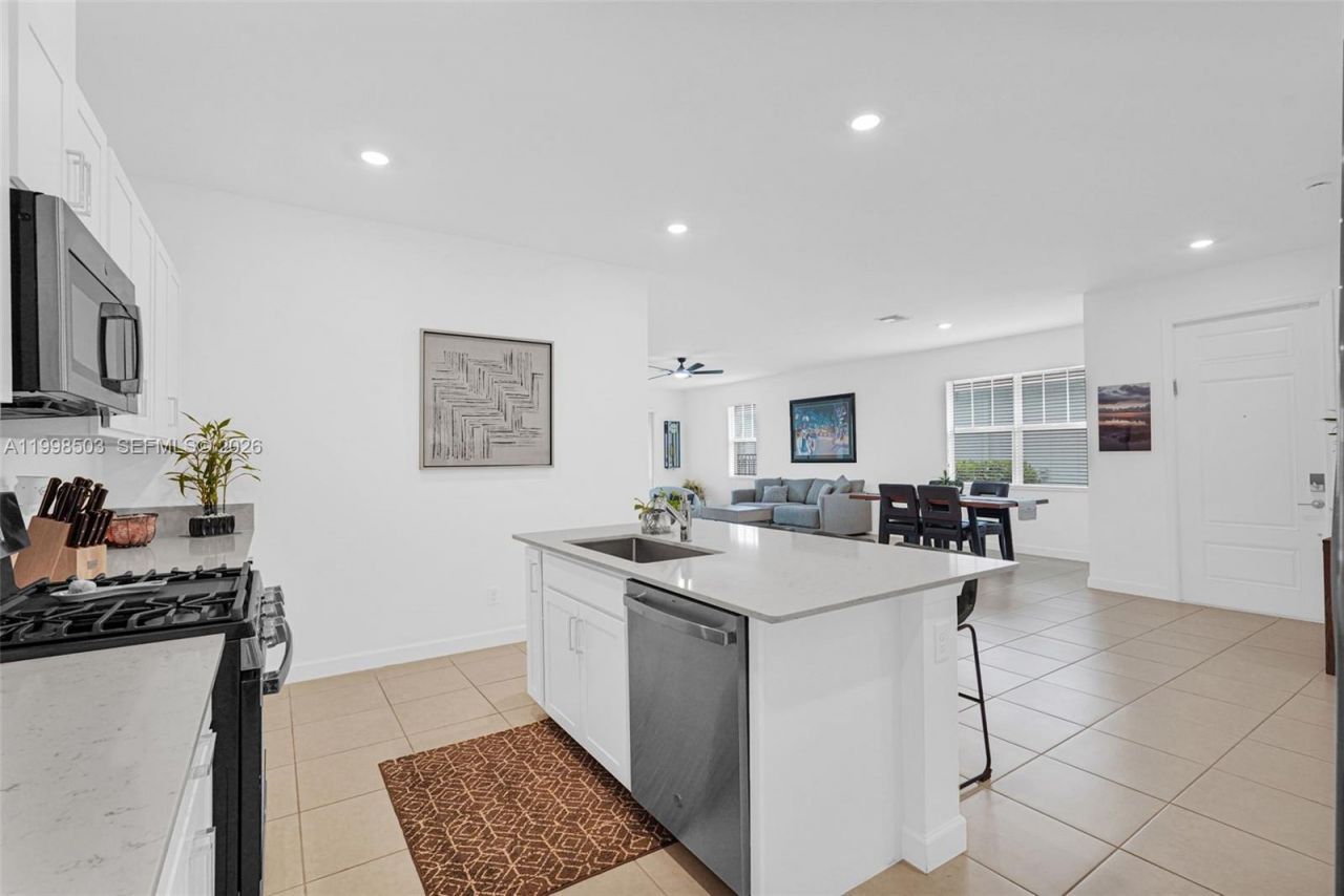 1368 Haywagon Trl, Loxahatchee, FL 33470 Photo