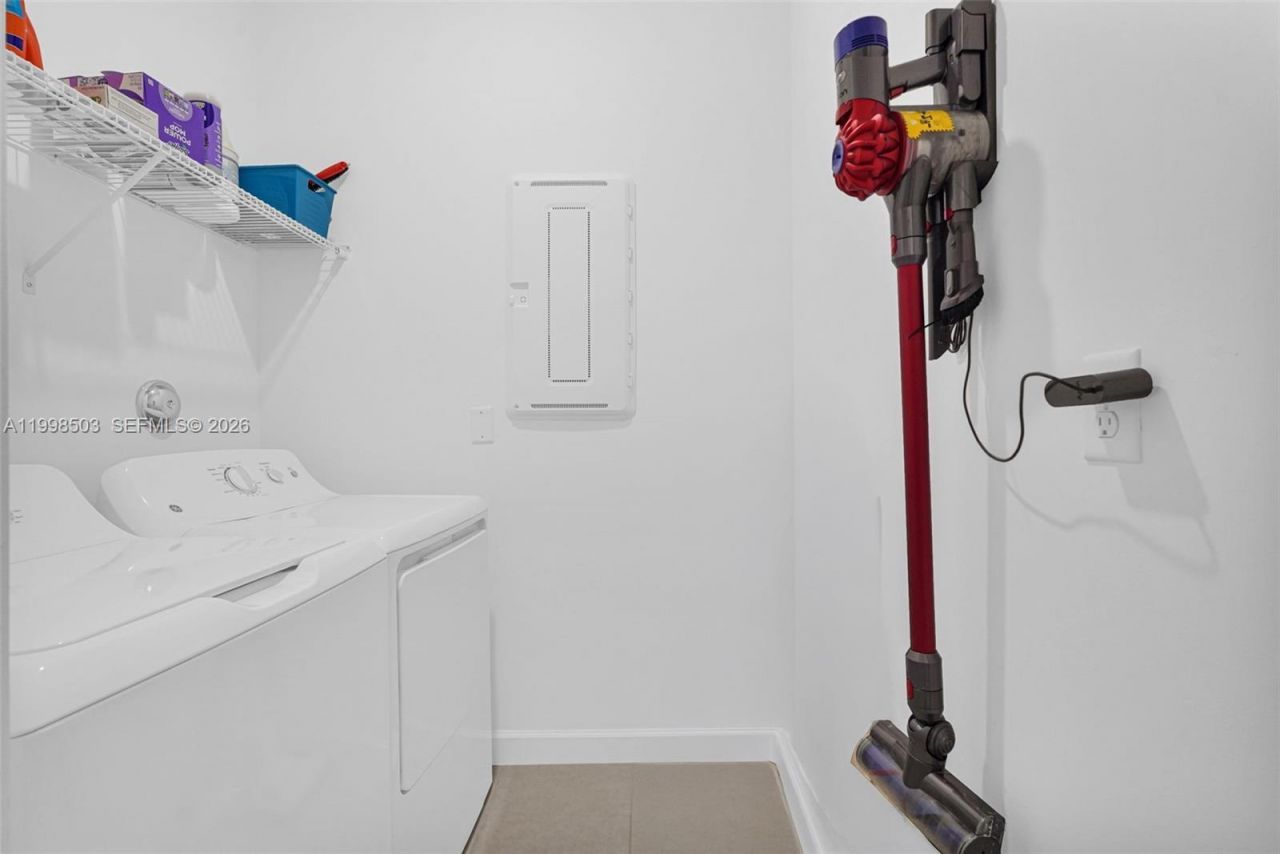 1368 Haywagon Trl, Loxahatchee, FL 33470 Photo