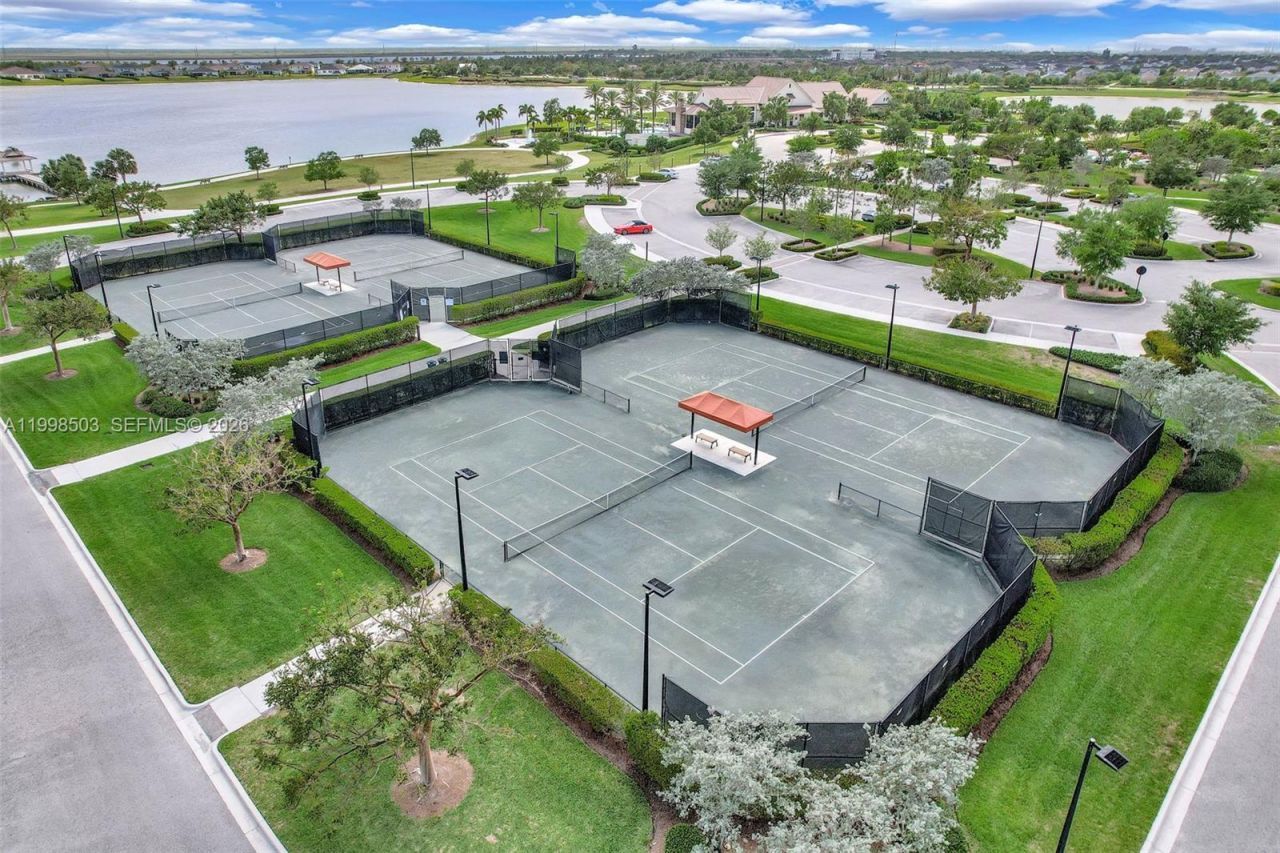 1368 Haywagon Trl, Loxahatchee, FL 33470 Photo