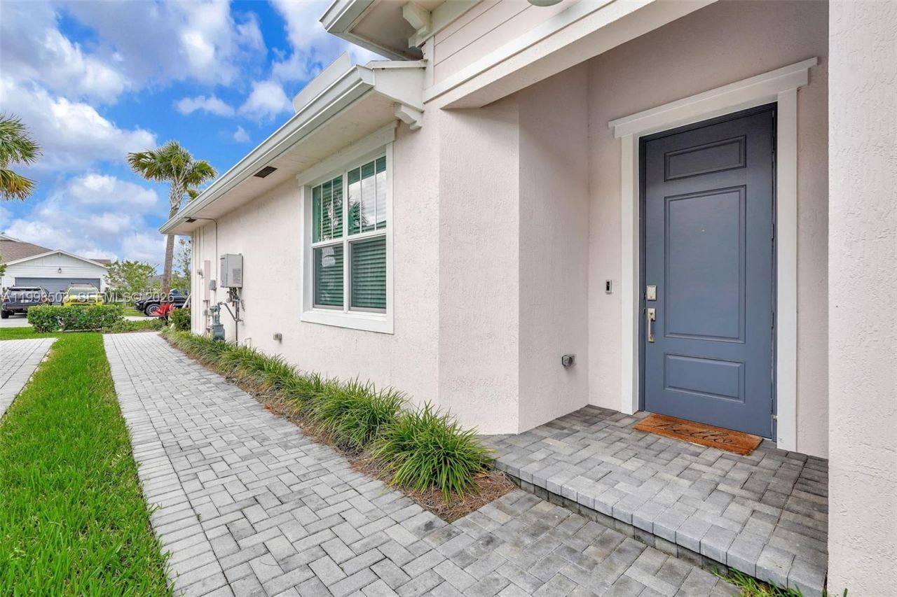 1368 Haywagon Trl, Loxahatchee, FL 33470 Photo