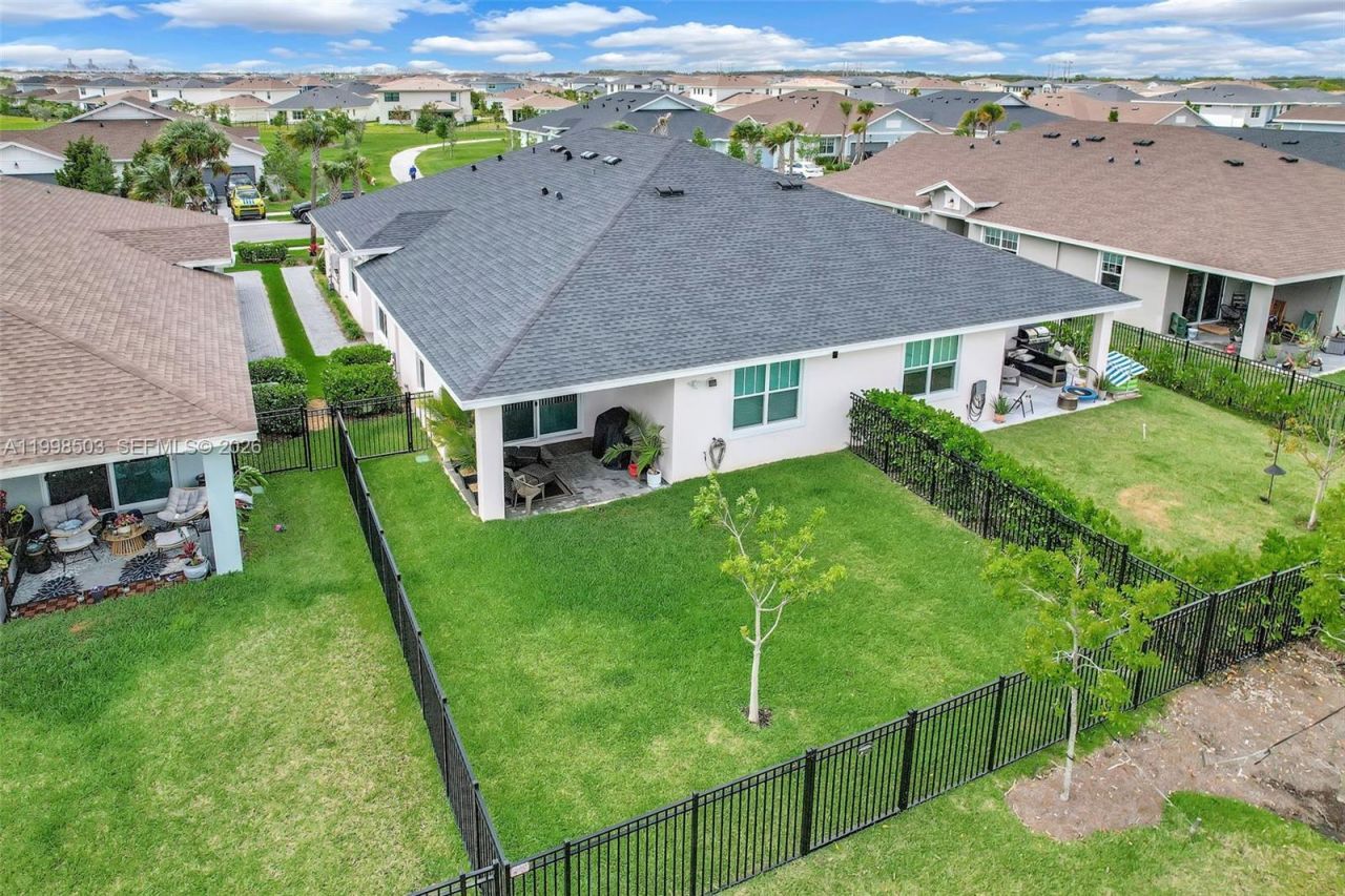 1368 Haywagon Trl, Loxahatchee, FL 33470 Photo