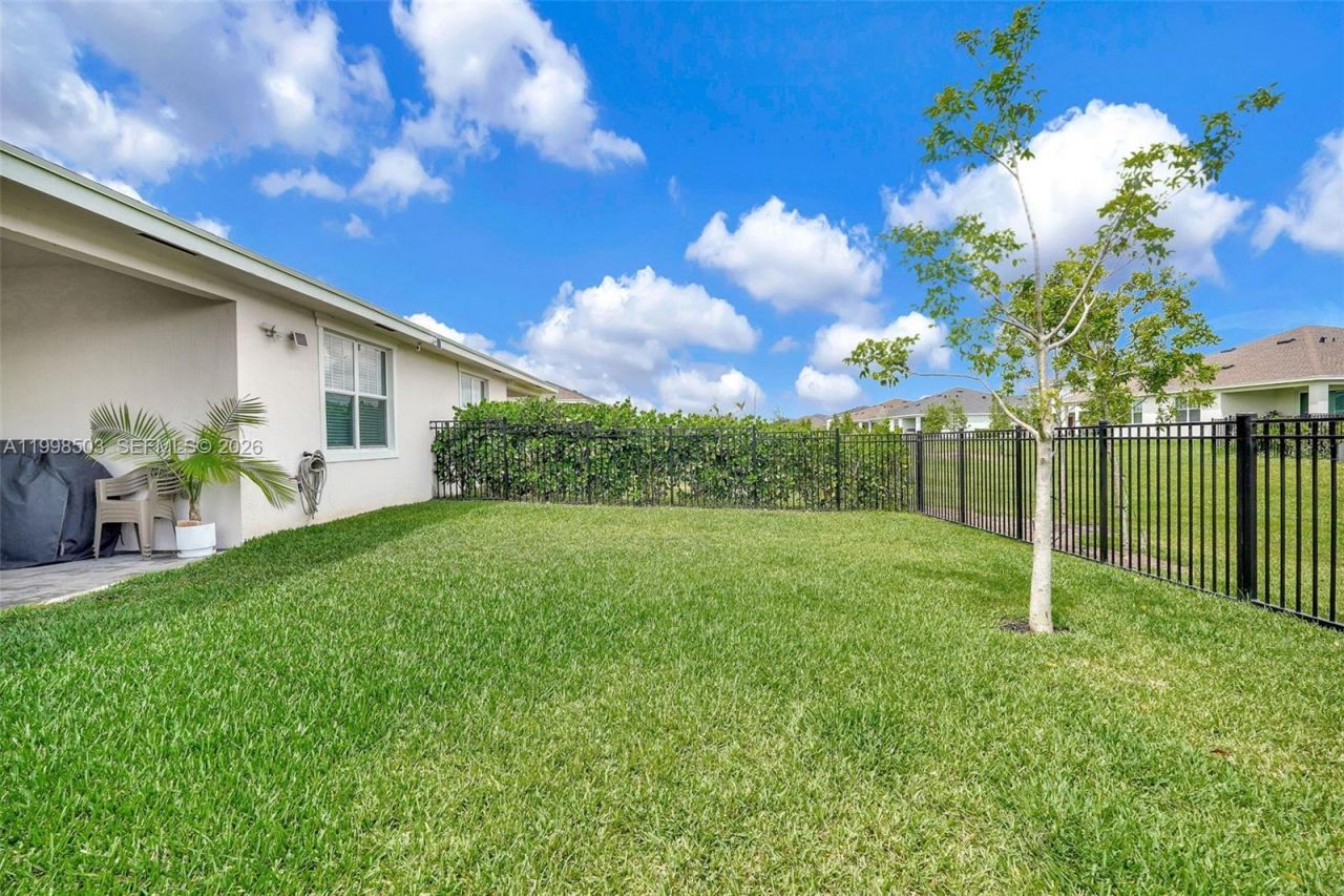 1368 Haywagon Trl, Loxahatchee, FL 33470 Photo