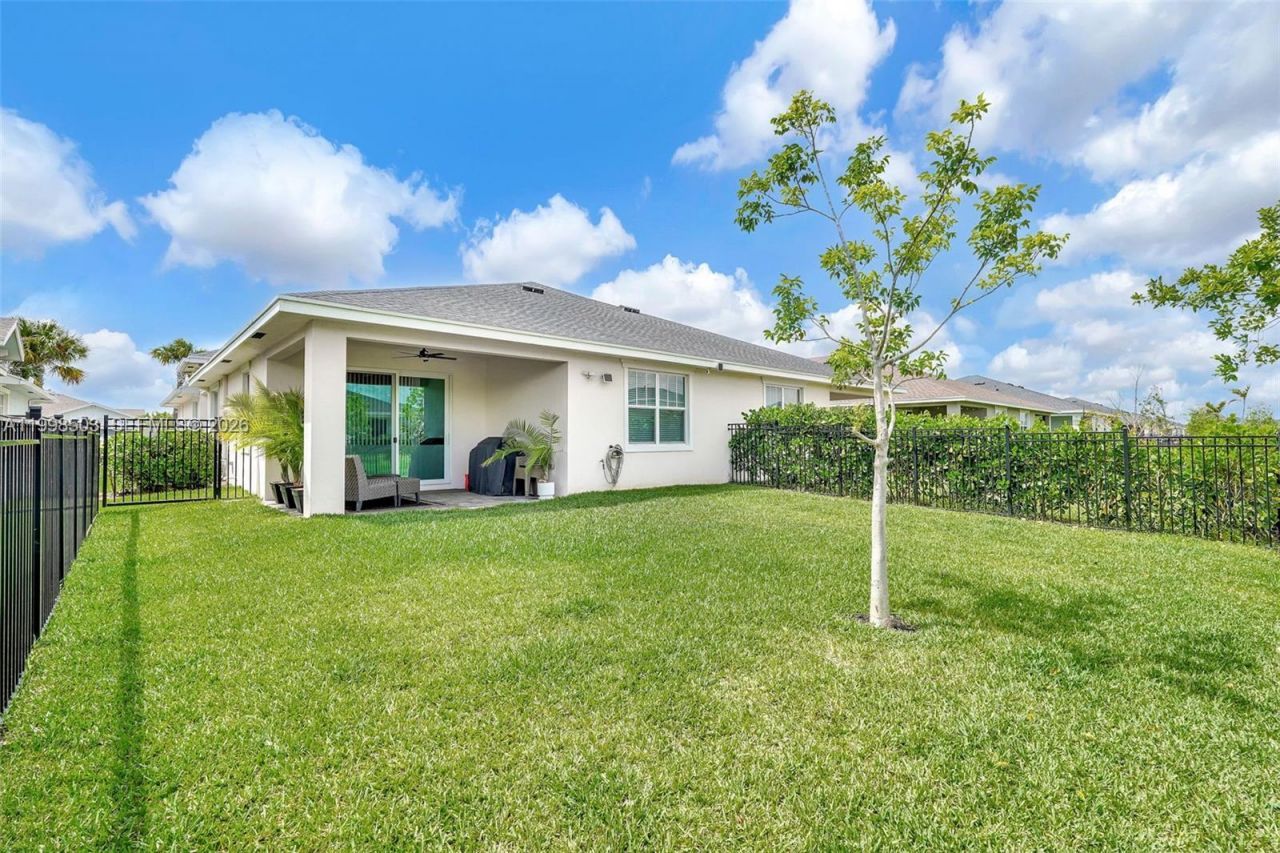 1368 Haywagon Trl, Loxahatchee, FL 33470 Photo