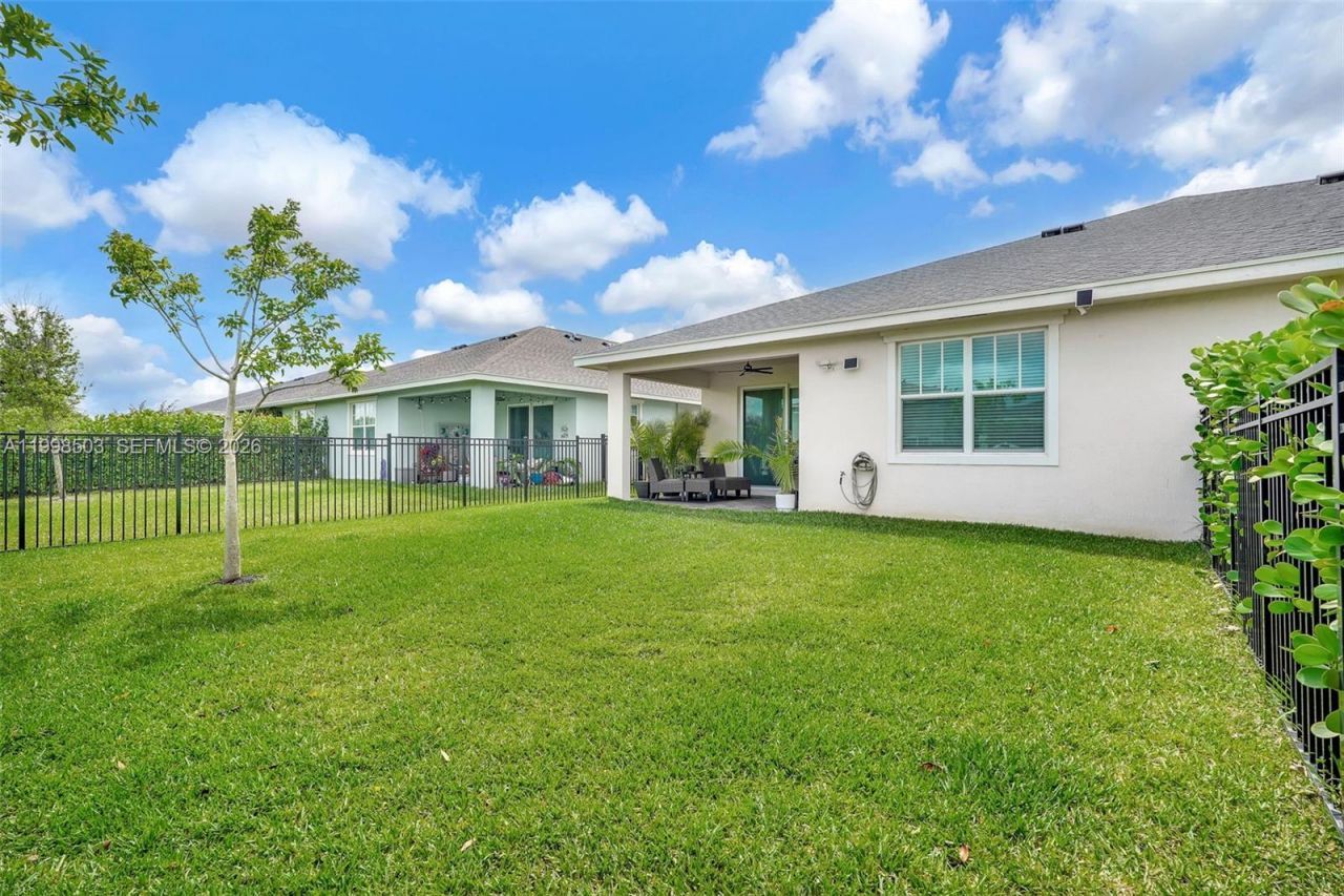 1368 Haywagon Trl, Loxahatchee, FL 33470 Photo