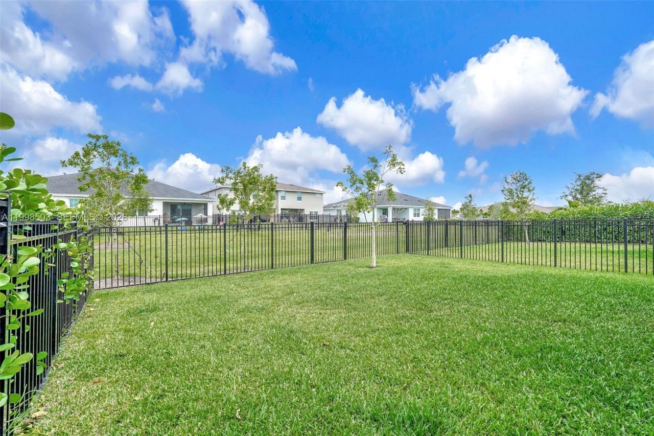 1368 Haywagon Trl, Loxahatchee, FL 33470 Photo