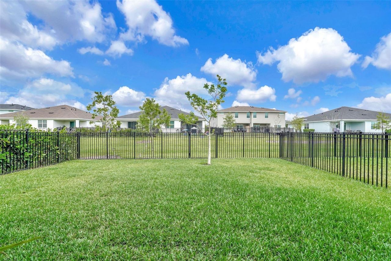 1368 Haywagon Trl, Loxahatchee, FL 33470 Photo