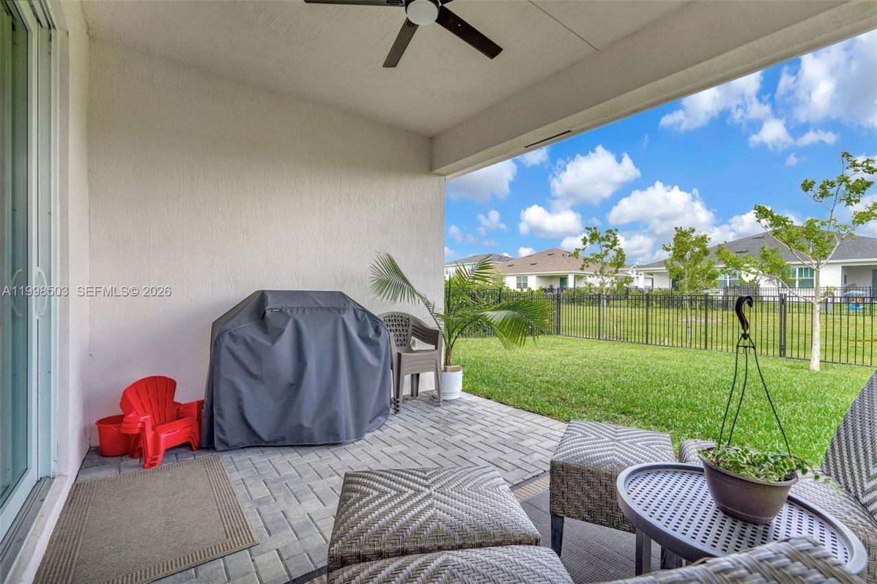 1368 Haywagon Trl, Loxahatchee, FL 33470 Photo