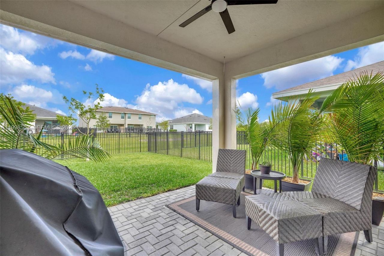 1368 Haywagon Trl, Loxahatchee, FL 33470 Photo