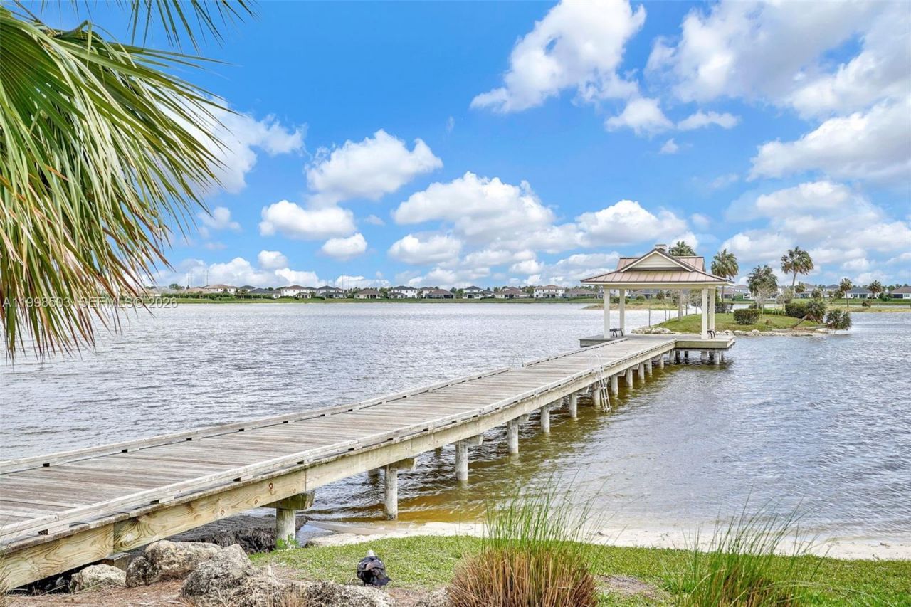 1368 Haywagon Trl, Loxahatchee, FL 33470 Photo