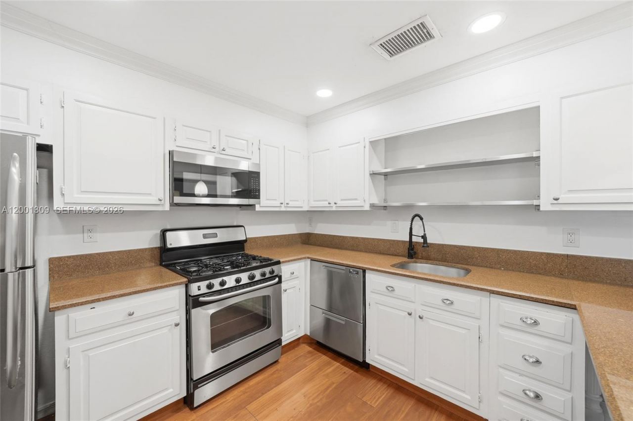 6704 SW 114th Pl, Unit F, Miami, FL 33173 Photo