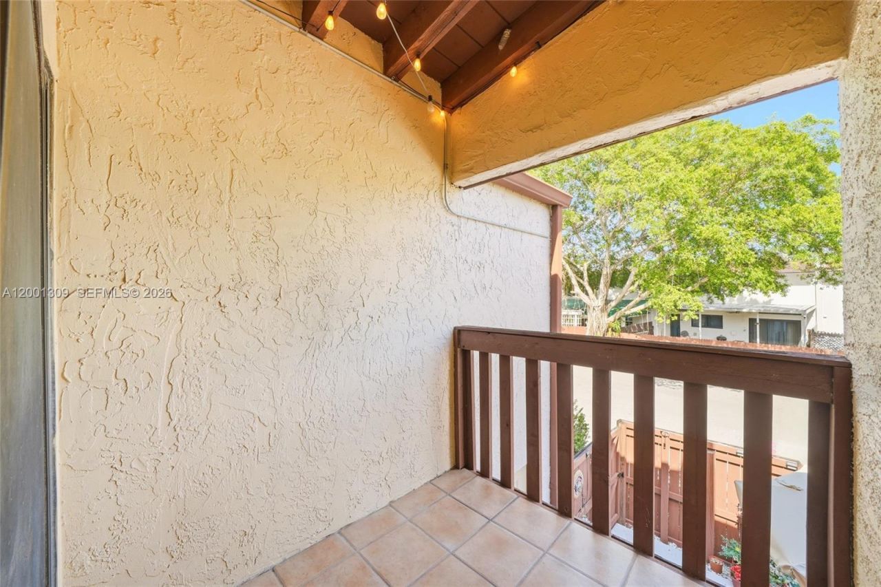 6704 SW 114th Pl, Unit F, Miami, FL 33173 Photo