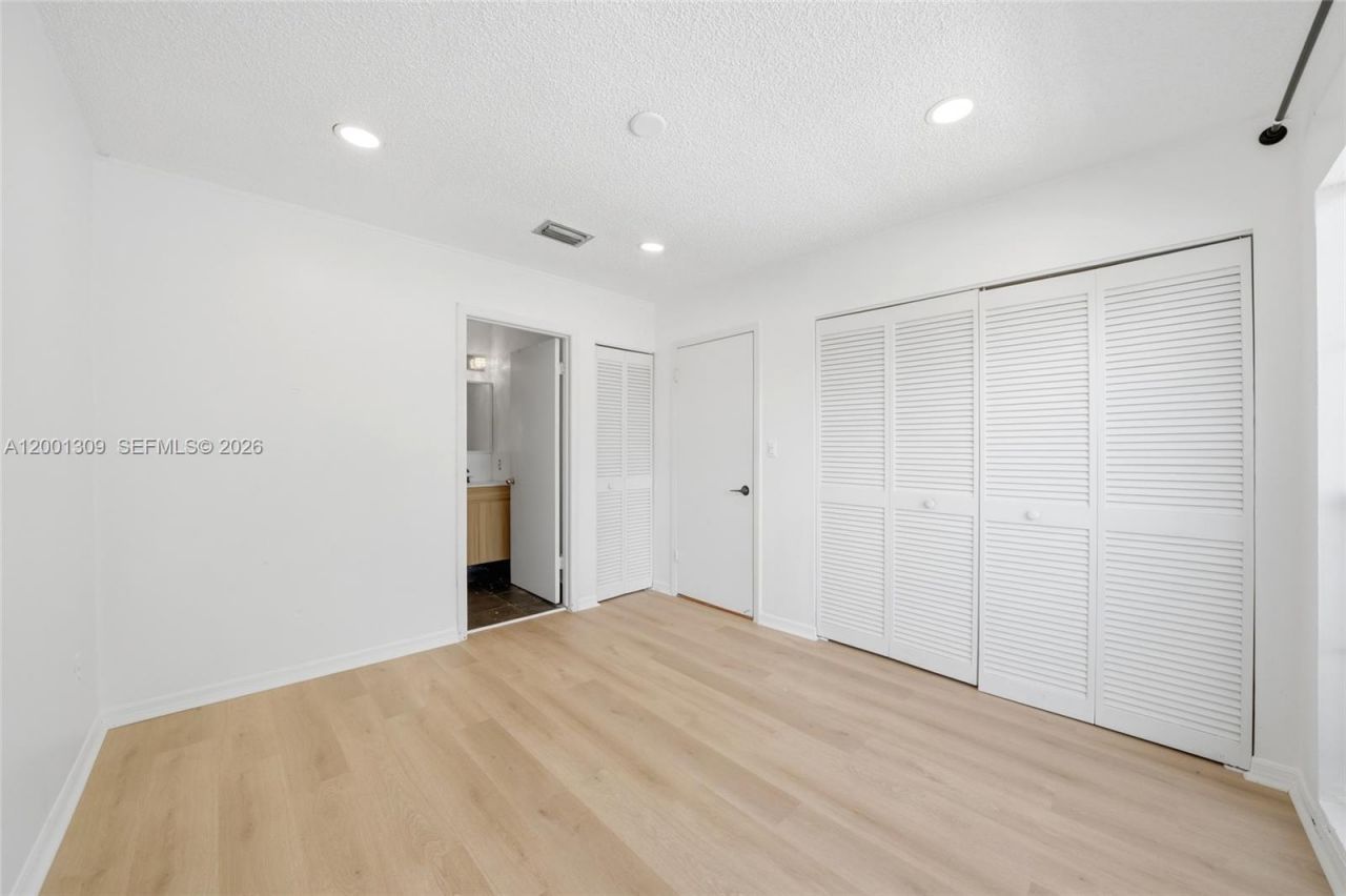 6704 SW 114th Pl, Unit F, Miami, FL 33173 Photo