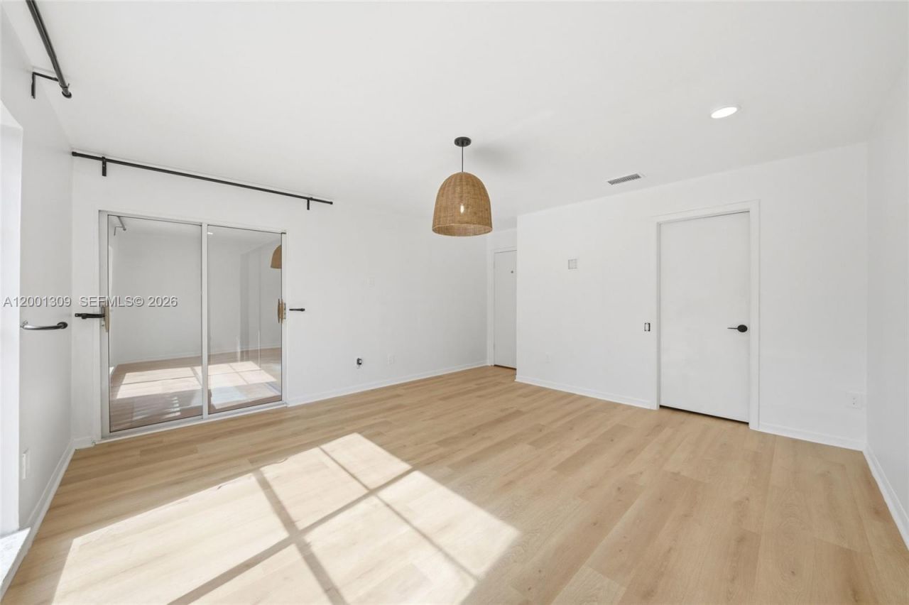 6704 SW 114th Pl, Unit F, Miami, FL 33173 Photo