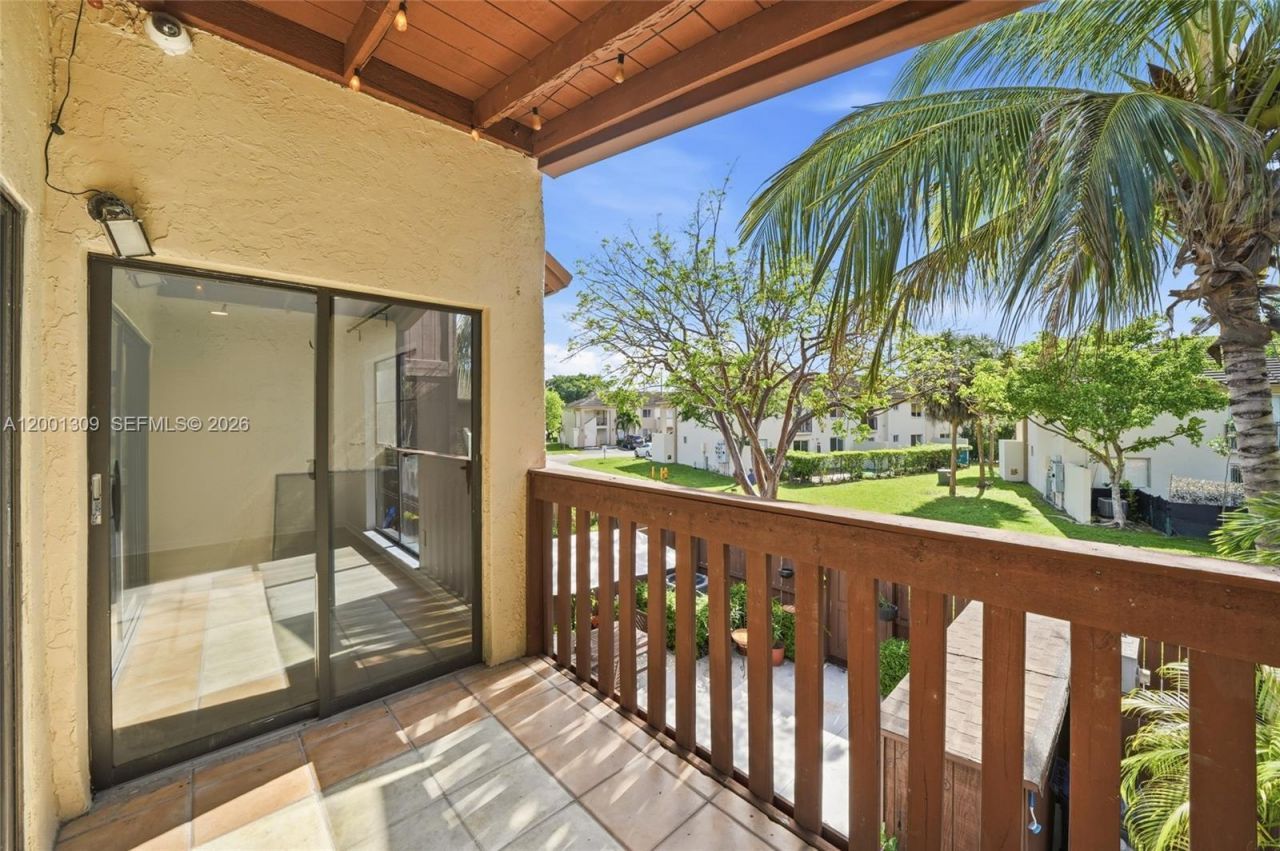 6704 SW 114th Pl, Unit F, Miami, FL 33173 Photo