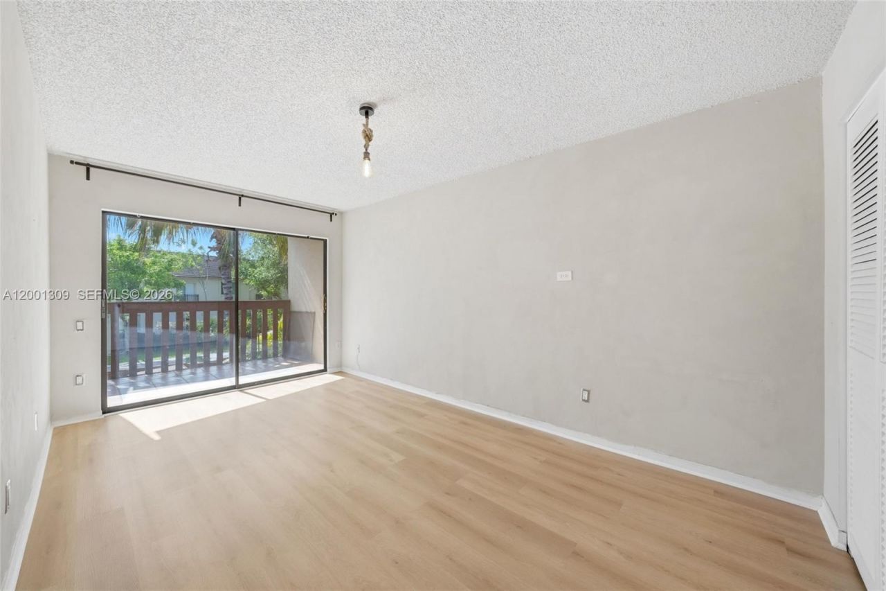 6704 SW 114th Pl, Unit F, Miami, FL 33173 Photo