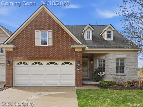 607 Poplar Court, Rochester Hills, MI 48306