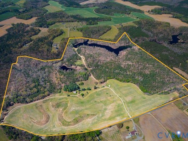 18262 Seals Road , Bowling Green, VA 22427