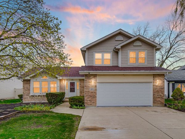 371 Cimarron Court , Aurora, IL 60504