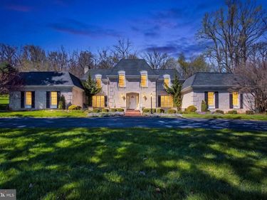 2065 YOUNGS ROAD, HANOVER, PA 17331