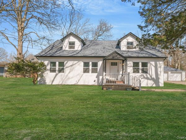 62 Forrest Avenue, Shirley, NY 11967