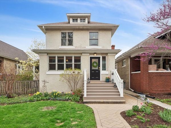 811 Clarence Avenue, Oak Park, IL 60304