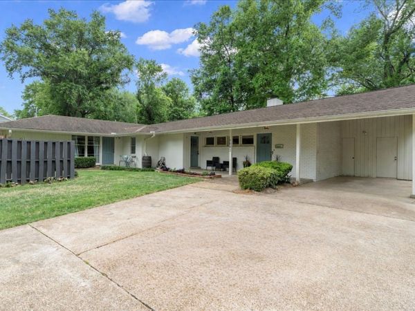 1093 PERKINS TER, Memphis, TN 38117