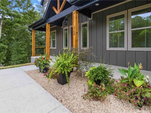 12 Arbroath Lane, Bella Vista, AR 72715