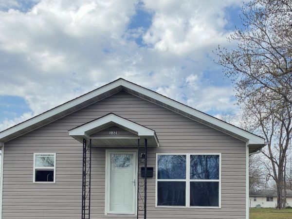 1328 Dean Street, Centralia, IL 62801