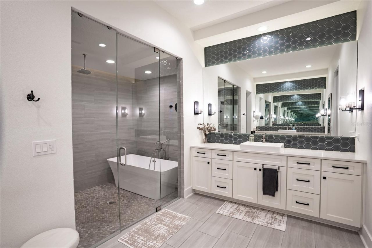 19101 Magnolia Farms Lane, Odessa, FL 33556 Photo