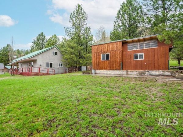 15 Sellman Dr, Lowman, ID 83637