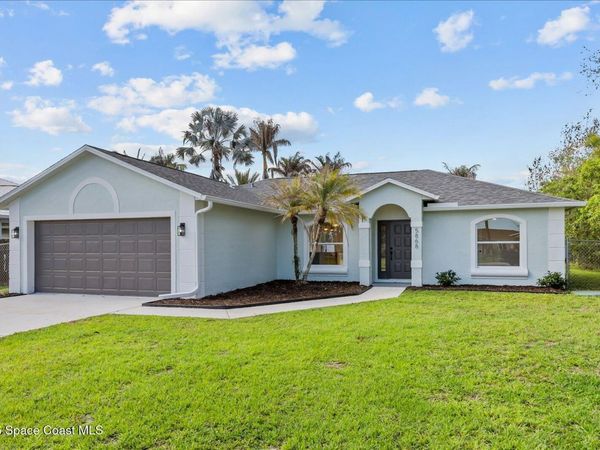 5868 NW Hann Drive, Port St. Lucie, FL 34986