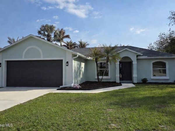 5868 NW Hann Drive , Port St. Lucie, FL 34986