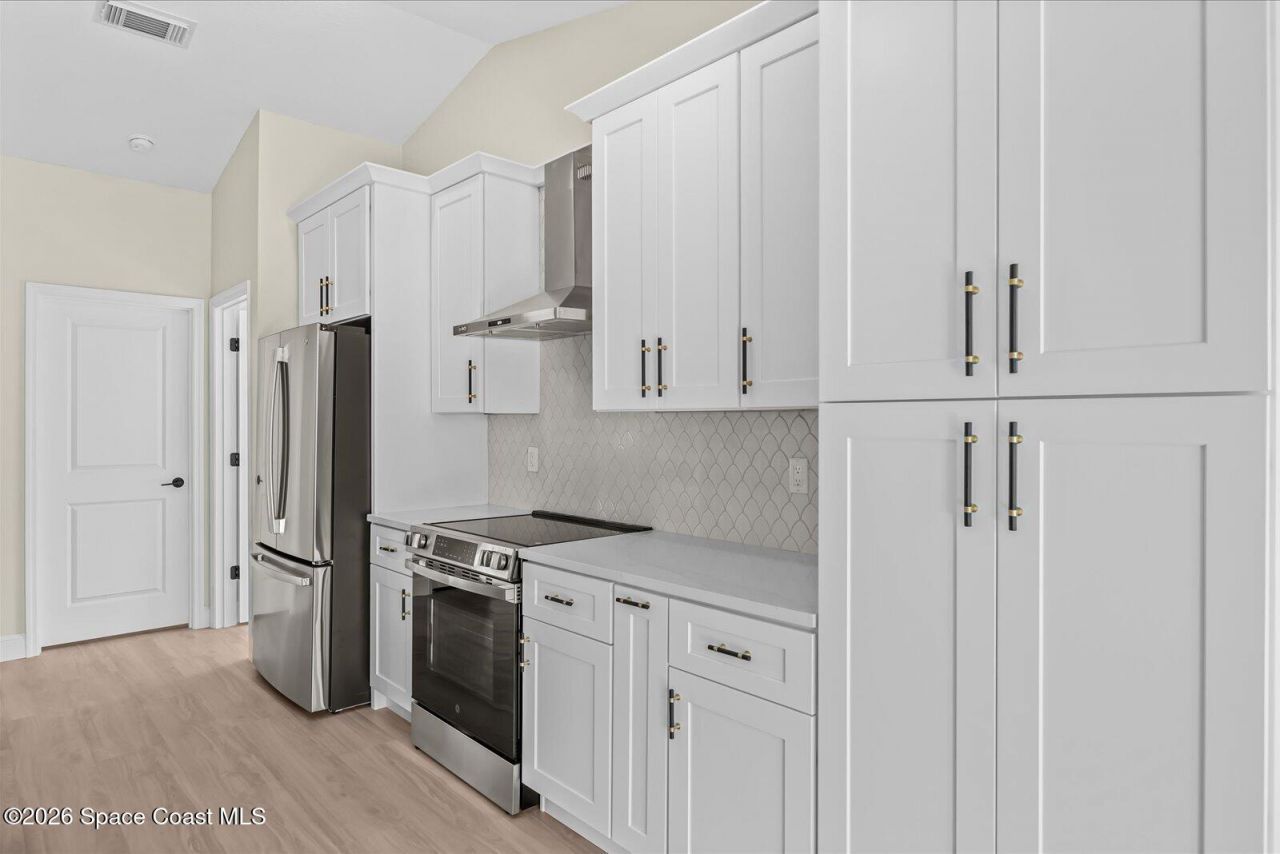 5868 NW Hann Drive, Port Saint Lucie, FL 34986 Photo