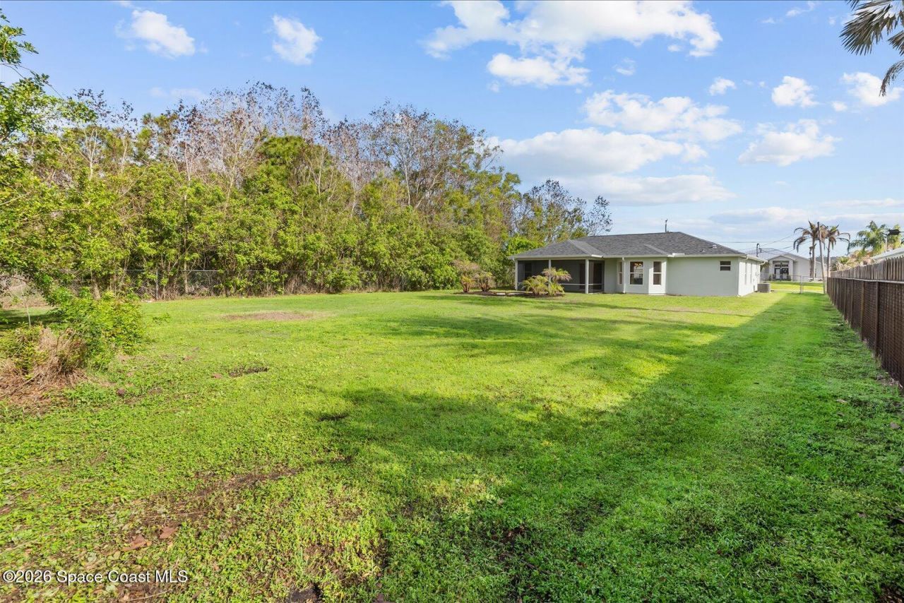 5868 NW Hann Drive, Port Saint Lucie, FL 34986 Photo