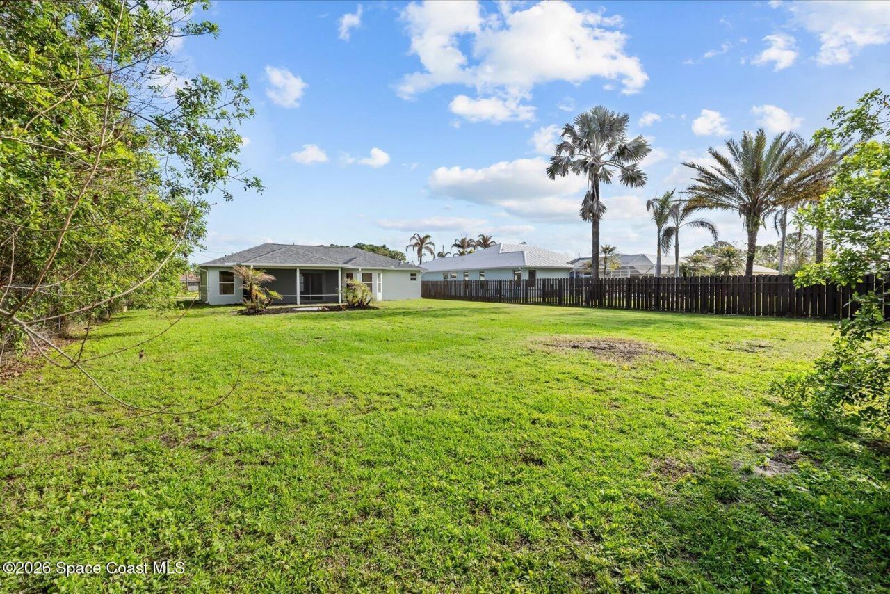 5868 NW Hann Drive, Port Saint Lucie, FL 34986 Photo