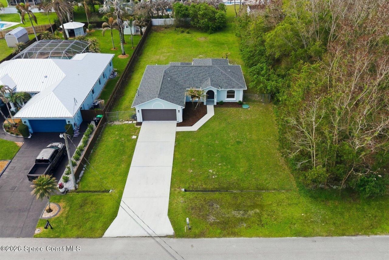 5868 NW Hann Drive, Port Saint Lucie, FL 34986 Photo