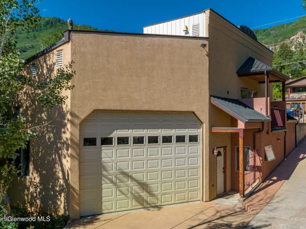 908 Red Mountain Drive, Glenwood Springs, CO 81601