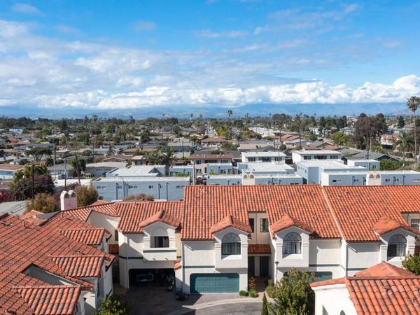 155 Courtyard Drive, Port Hueneme, CA 93041