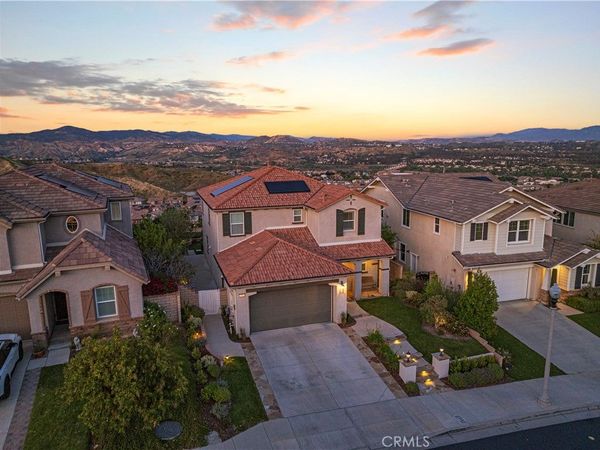 28886 West Hills Drive, Valencia, CA 91354